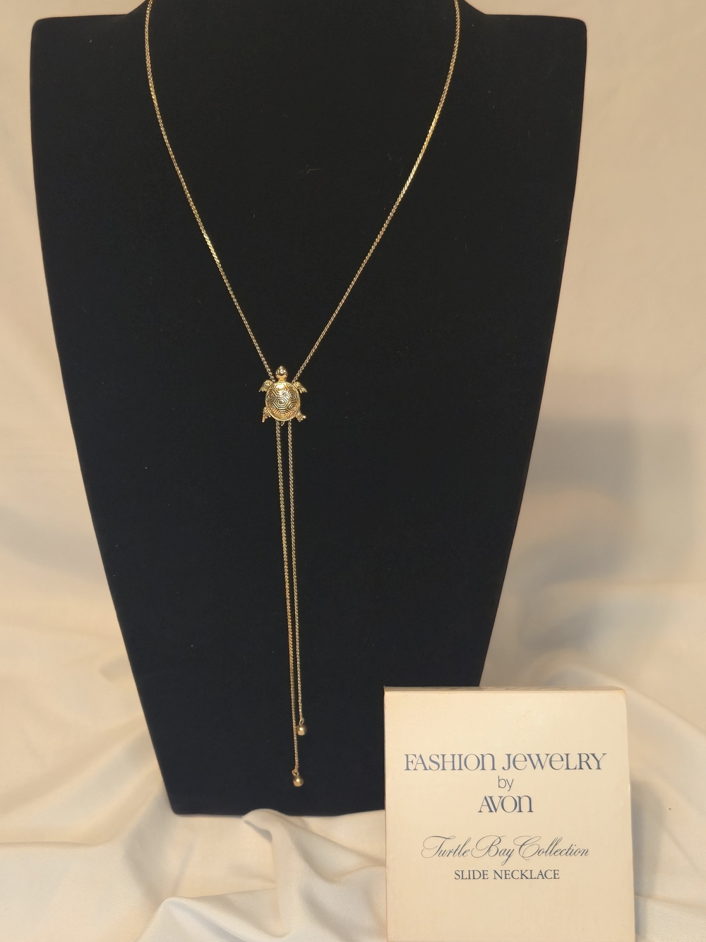 Avon Gold Turtle Bay Collection. Slide Necklace